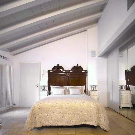 Academia Aparthotel