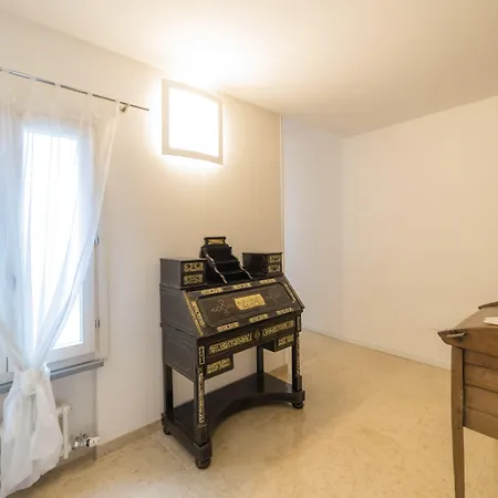 Academia Hotel apartamentowy 3*