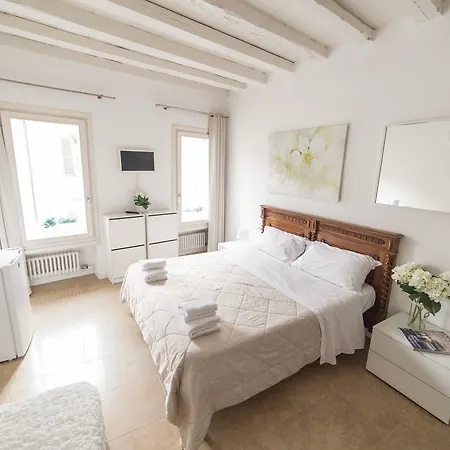 Academia Aparthotel Bergamo
