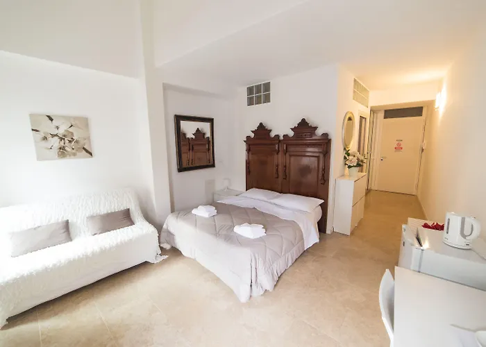 Hotel apartamentowy Academia 3*