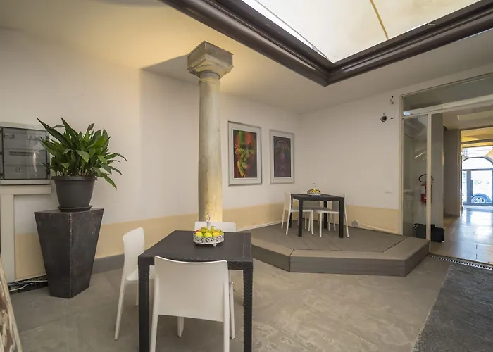 Hotel apartamentowy Academia 3*