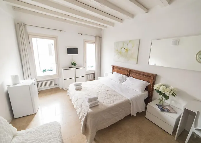 Academia Hotel apartamentowy Bergamo